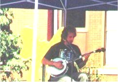 Vince Farsetta (banjo)